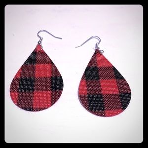 NWT earrings black and red buffalo plaid
